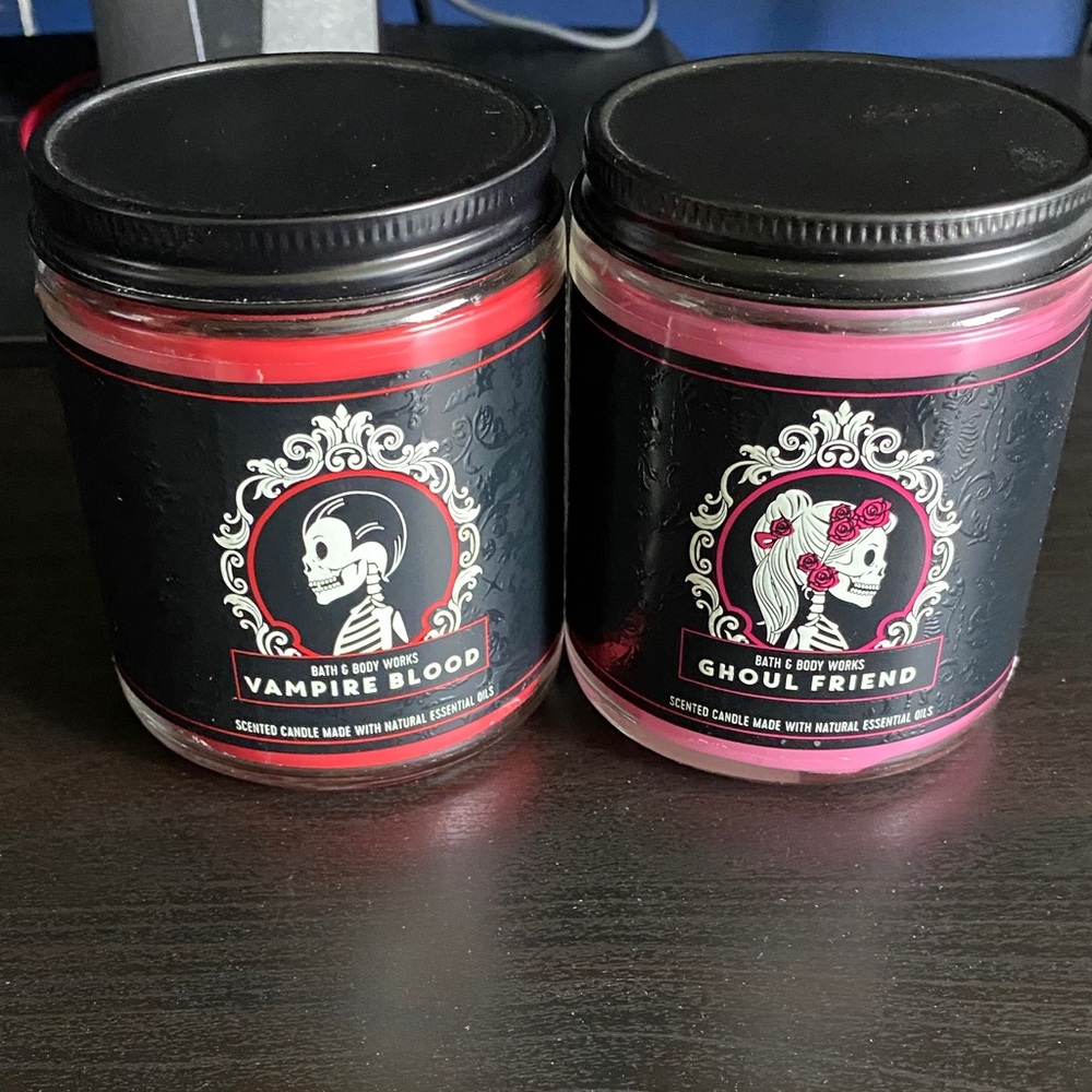 NWT Bath and Body Works Ghoul Friend and Vampire Blood Single-Wick Bundle